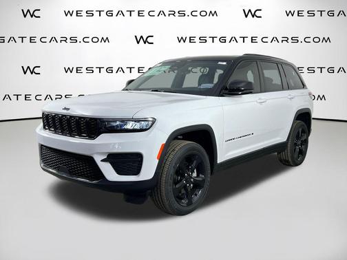 Bright White Clearcoat 2025 Jeep Grand Cherokee Altitude