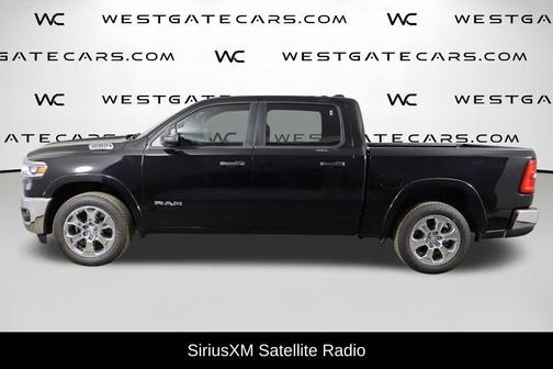 Diamond Black Crystal Pearlcoat 2026 RAM 1500 Big Horn/Lone Star