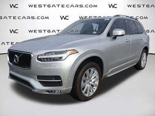 2018 Volvo XC90 T6 Momentum