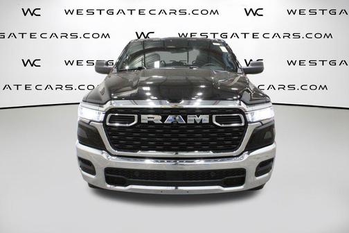 Diamond Black Crystal Pearlcoat 2025 RAM 1500 Tradesman
