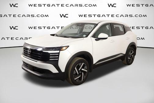 Aspen White Tricoat 2025 Nissan Kicks SV
