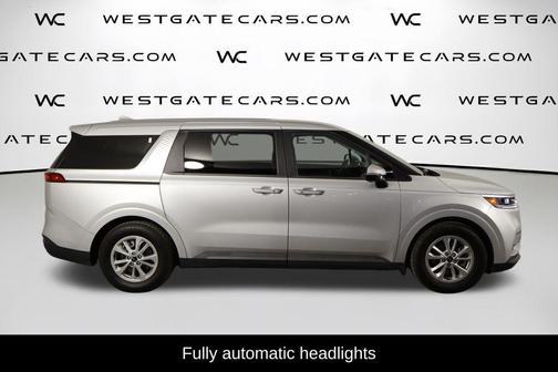 Silky Silver 2022 Kia Carnival LXS