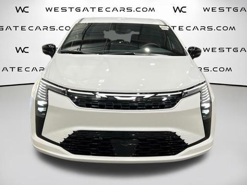 Bright White Clearcoat 2027 Chrysler Pacifica L