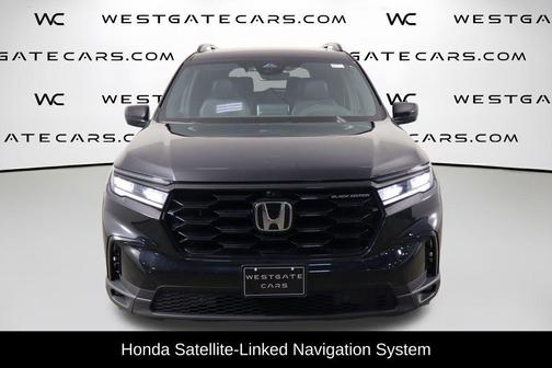 Crystal Black Pearl 2025 Honda Pilot Black Edition