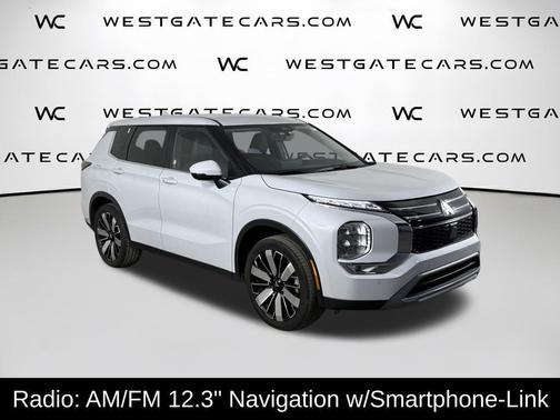 Alloy Silver Metallic 2025 Mitsubishi Outlander SE