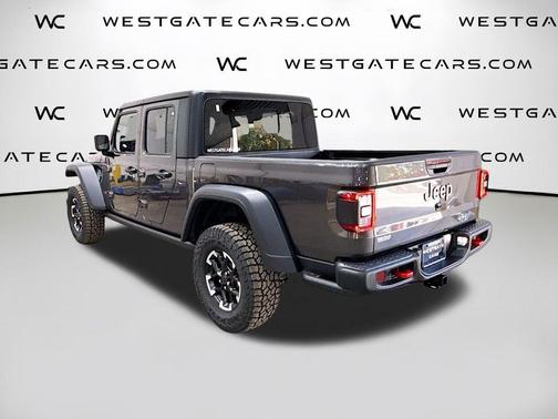 Granite Crystal Metallic Clearcoat 2026 Jeep Gladiator Rubicon