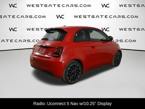 2024 FIAT 500e Base