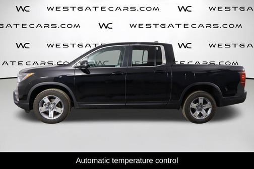 Crystal Black Pearl 2025 Honda Ridgeline RTL