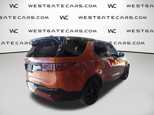 Namib Orange Premium Metallic 2022 Land Rover Discovery P360 HSE R-Dynamic