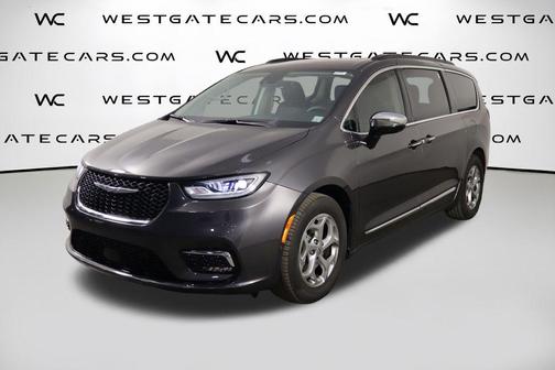 Granite Crystal Metallic Clearcoat 2023 Chrysler Pacifica Limited