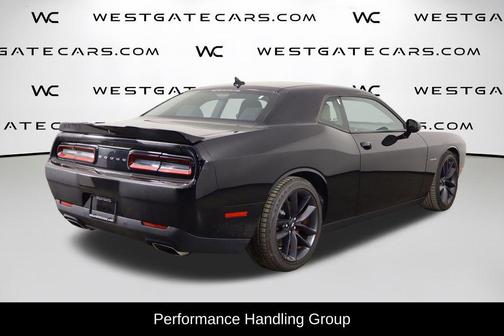 Pitch Black Clearcoat 2022 Dodge Challenger R/T