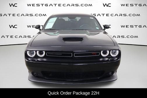 Pitch Black Clearcoat 2022 Dodge Challenger R/T