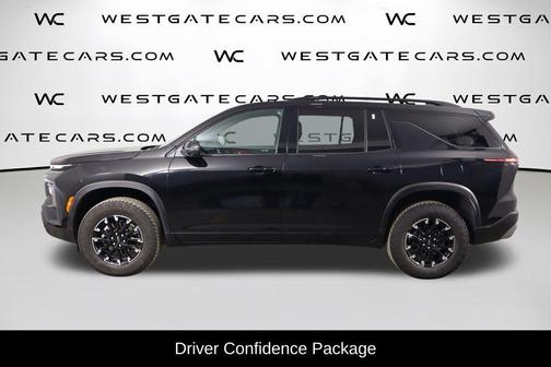 Mosaic Black Metallic 2025 Chevrolet Traverse AWD Z71