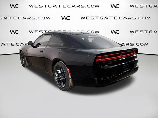 Diamond Black Crystal Pearlcoat 2025 Dodge Charger Daytona R/T