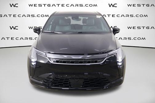 Diamond Black Crystal Pearlcoat 2027 Chrysler Pacifica L