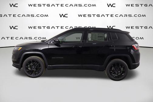 Diamond Black Crystal Pearlcoat 2026 Jeep Compass Latitude