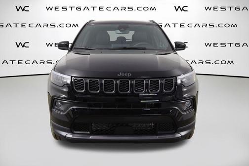 Diamond Black Crystal Pearlcoat 2026 Jeep Compass Latitude