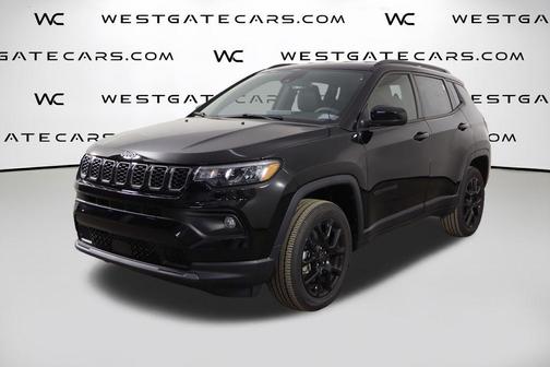 Diamond Black Crystal Pearlcoat 2026 Jeep Compass Latitude