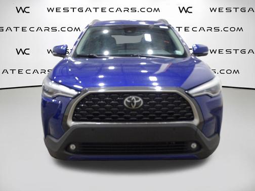 2022 Toyota Corolla Cross XLE