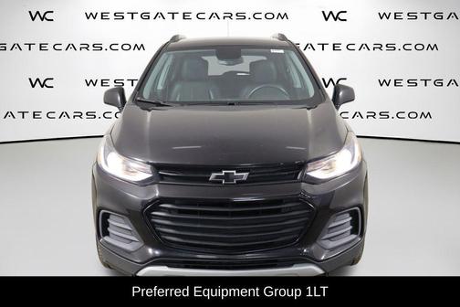 Mosaic Black Metallic 2020 Chevrolet Trax LT