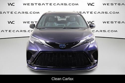 2022 Toyota Sienna XSE 7 Passenger