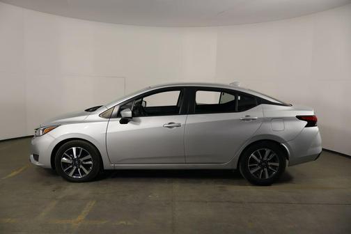 2023 Nissan Versa 1.6 SV