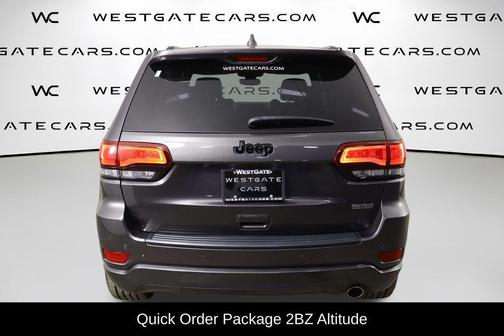 Granite Crystal Metallic Clearcoat 2019 Jeep Grand Cherokee Altitude