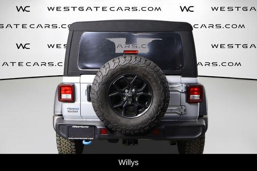 Silver Zynith Clearcoat 2024 Jeep Wrangler 4xe Willys
