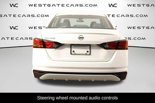 Glacier White 2022 Nissan Altima S FWD