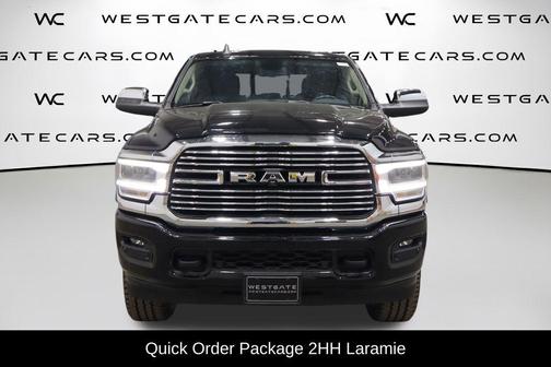 Diamond Black Crystal Pearlcoat 2022 RAM 2500 Laramie Crew Cab 4x4 6'4' Box