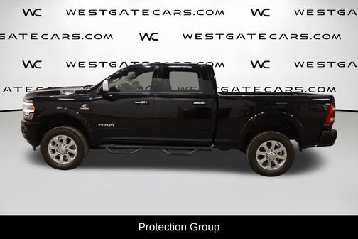 Diamond Black Crystal Pearlcoat 2022 RAM 2500 Laramie Crew Cab 4x4 6'4' Box