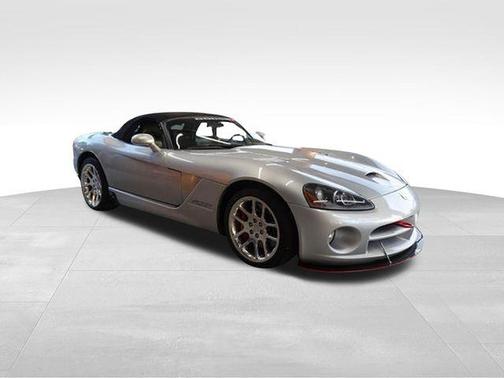 Photo 1 of 32 of 2005 Dodge Viper SRT-10