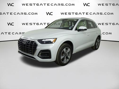 2022 Audi Q5 40 Premium Plus