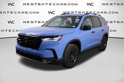 Diffused Sky Pearl 2025 Honda Pilot TrailSport