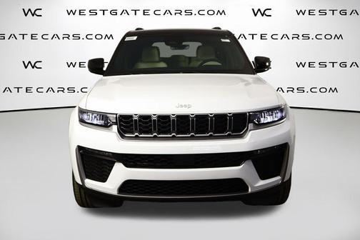 Bright White Clearcoat 2026 Jeep Grand Cherokee Limited