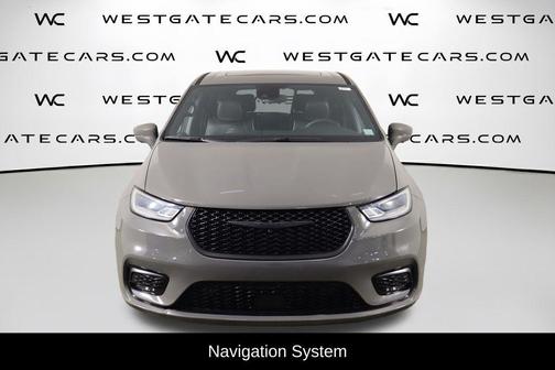 Ceramic Gray Clearcoat 2022 Chrysler Pacifica Hybrid Limited