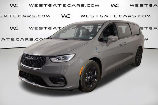 Ceramic Gray Clearcoat 2022 Chrysler Pacifica Hybrid Limited