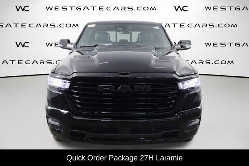 Diamond Black Crystal Pearlcoat 2026 RAM 1500 Laramie