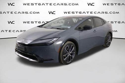 2025 Toyota Prius XLE