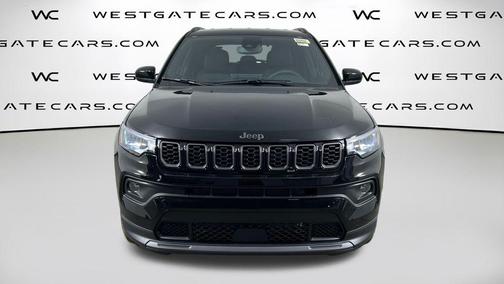 Diamond Black Crystal Pearlcoat 2026 Jeep Compass Latitude
