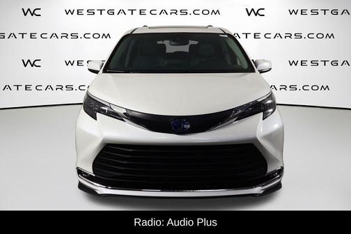 Wind Chill Pearl 2024 Toyota Sienna XLE