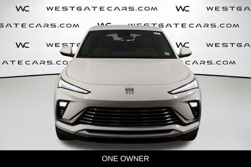 Summit White 2025 Buick Envista Preferred FWD