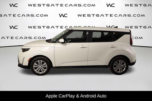 Snow White Pearl 2023 Kia Soul LX
