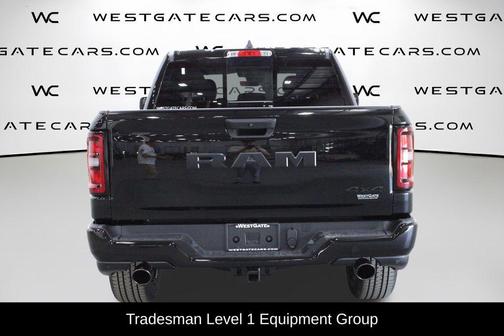 Diamond Black Crystal Pearlcoat 2026 RAM 1500 Express