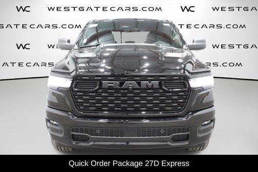 Diamond Black Crystal Pearlcoat 2026 RAM 1500 Express