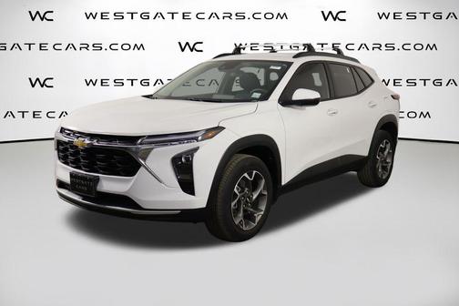 Summit White 2025 Chevrolet Trax LT