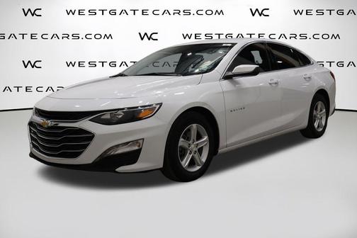 Summit White 2023 Chevrolet Malibu FWD 1LT
