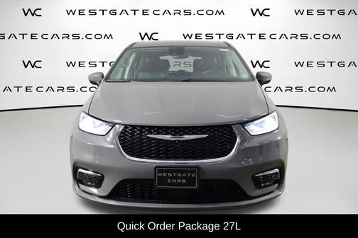 2023 Chrysler Pacifica Touring-L