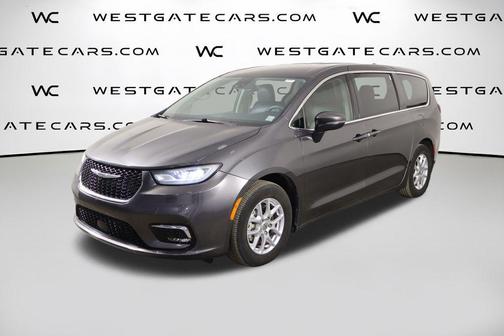 Granite Crystal Metallic Clearcoat 2023 Chrysler Pacifica Touring L