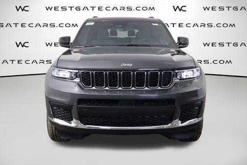 Baltic Gray Metallic Clearcoat 2026 Jeep Grand Cherokee L Altitude